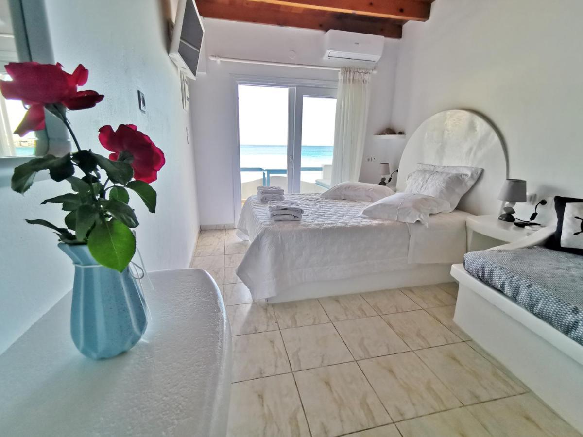 Blue Mare Apartments On The Beach Firopotamos Habitación foto