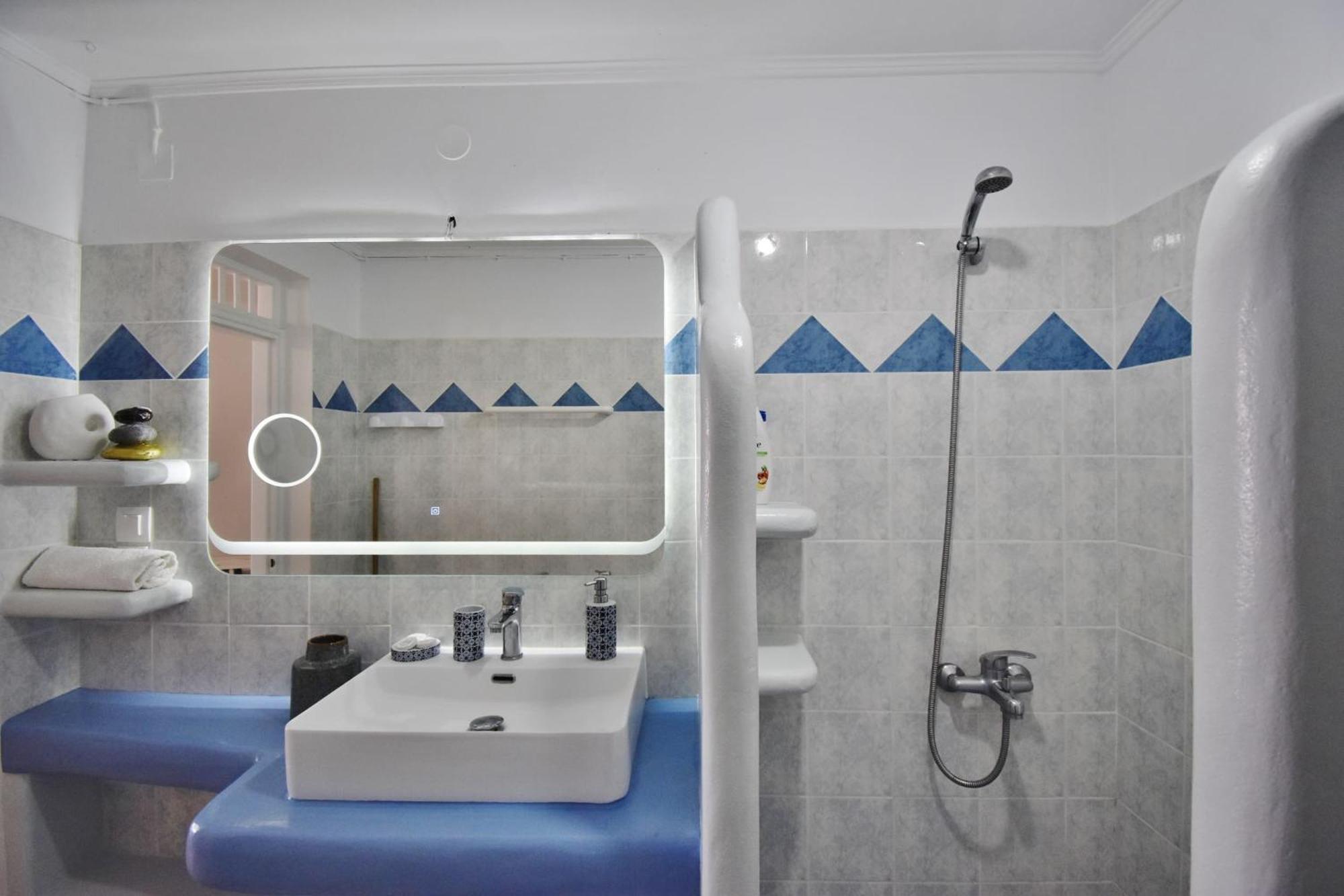 Blue Mare Apartments On The Beach Firopotamos Habitación foto